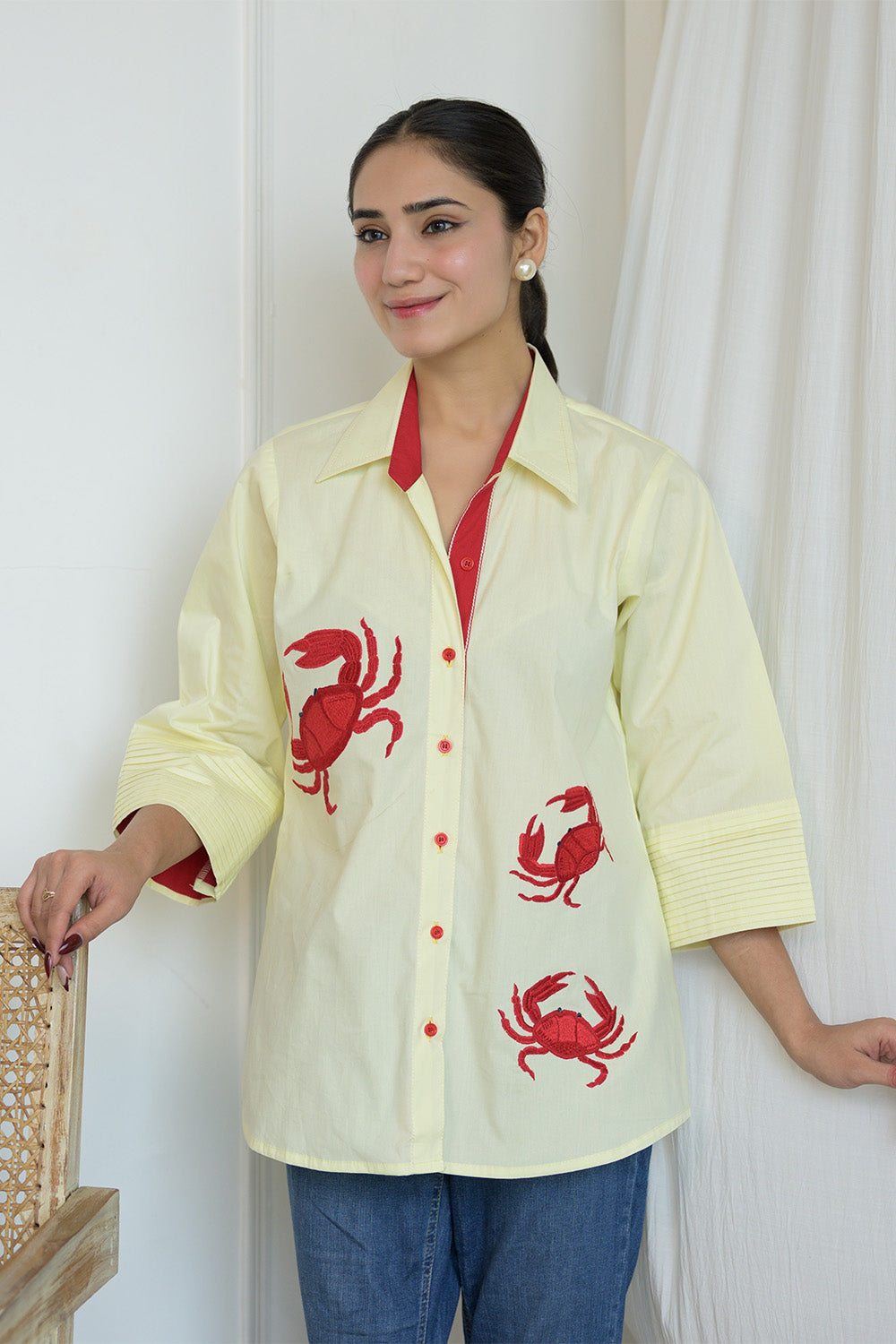 Seaside crab shirt